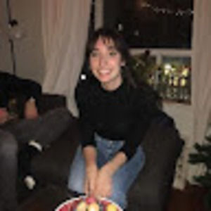 Meet your Posher, Claudia